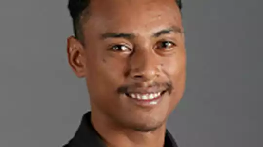 Damien Ravu